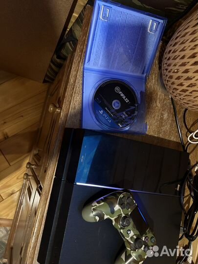 Игровая приставка ps4 с игрой