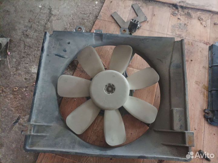 Вентилятор радиатора Mazda Xedox 9