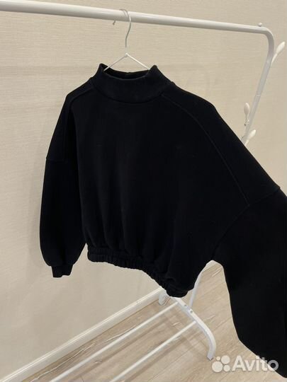 Худи черное укороченное