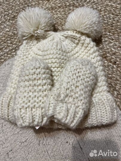 Шапка и варежки next