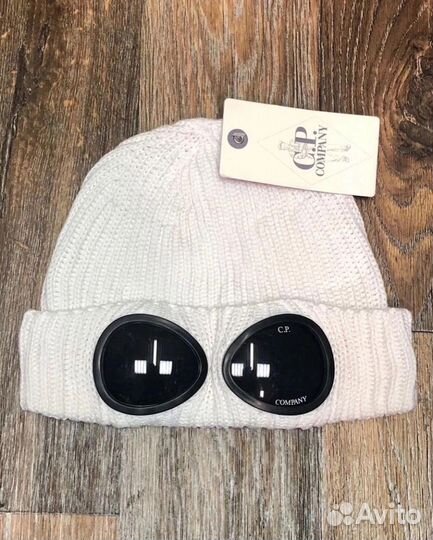 Мужская шапка cp company