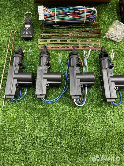 Центральный замок с моторчиками