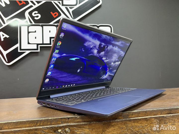 Ультрабук Lenovo / i3 8Gn / UHD 620 / 8GB / SSD