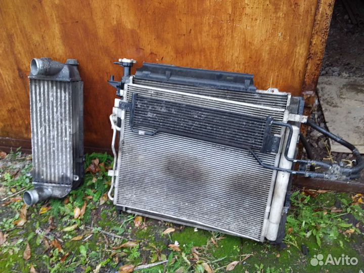 Радиатор на кия саренто 2011года дизель