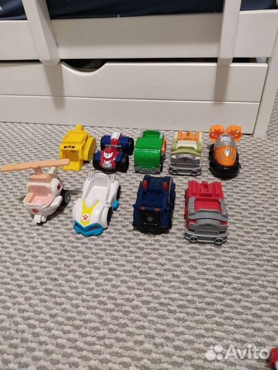PAW Patrol Щенячий патруль база+9 щенков+9 машин