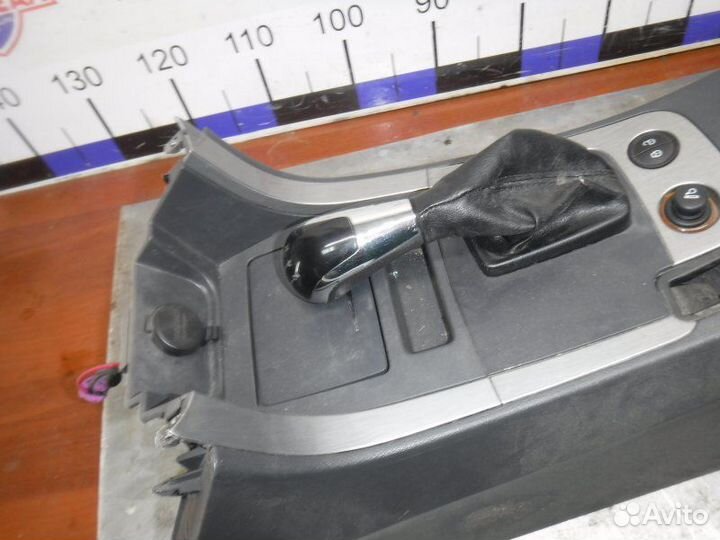 Консоль подлокотник Geely Emgrand X7 2.0 2014