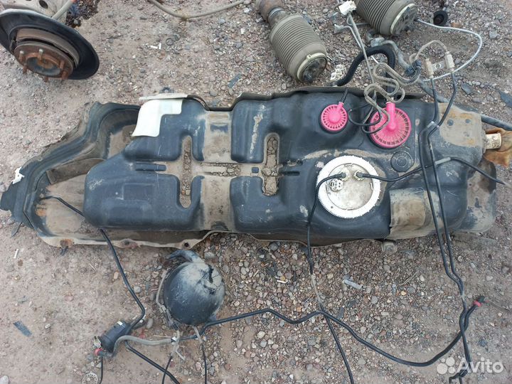 Топливный бак Toyota Land Cruiser Prado 120