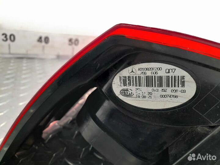 Фонарь задний наружный левый Mercedes-Benz Sprinte