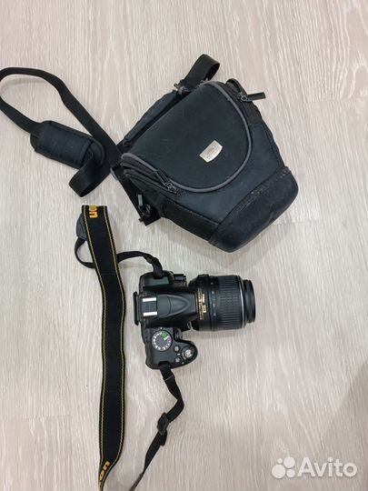 Nikon d3000 с объективом af-s nikkor 18-55 mm