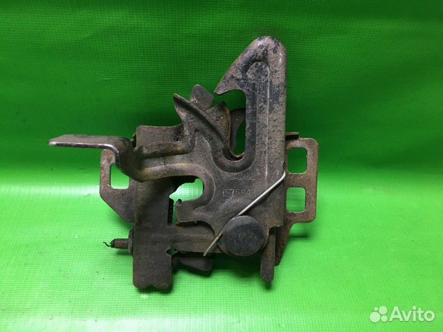 Замок капота Cadillac Escalade 2000-2006 Tahoe