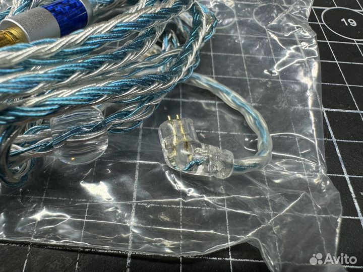 Кабель для наушников 16 жил 2 pin 0.75