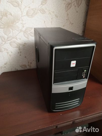 Офисный компьютер