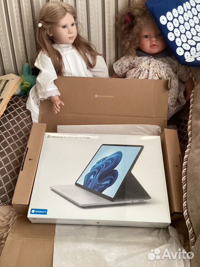 Microsoft Surface laptop studio i5 16GB 512GB но