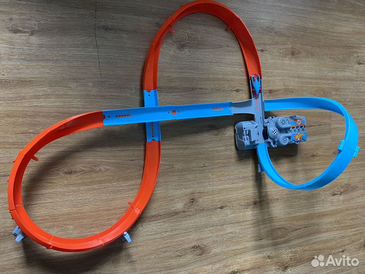 Трасса Hot wheels