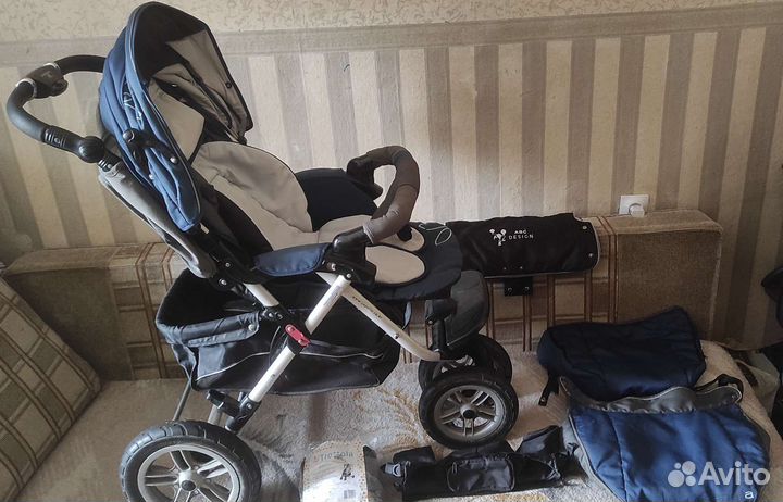 Прогулочная коляска