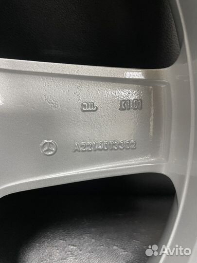 Оригинальный диск на Mercedes W221 W216 AMG R20