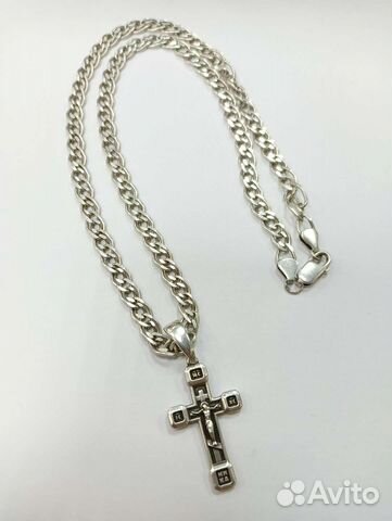 Серебряная цепь с крестом