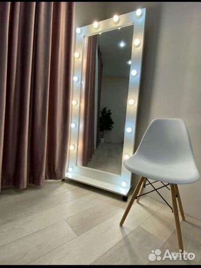 Зеркало напольное с подсветкой новое