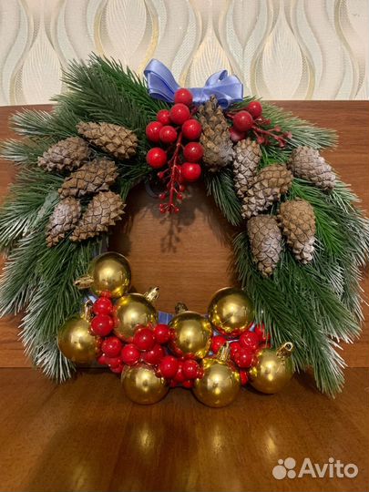 Новогодний венок ручной работы