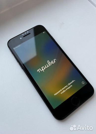 iPhone 8, 64 ГБ