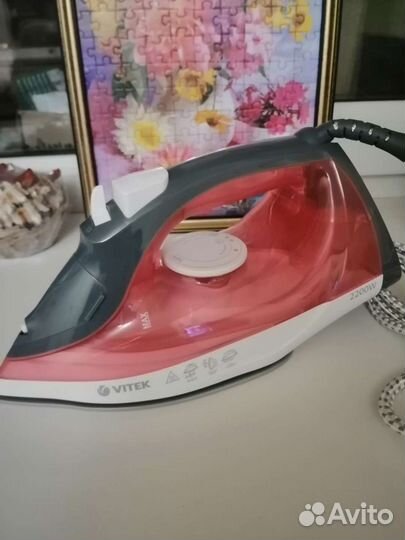 Утюг Vitek новый