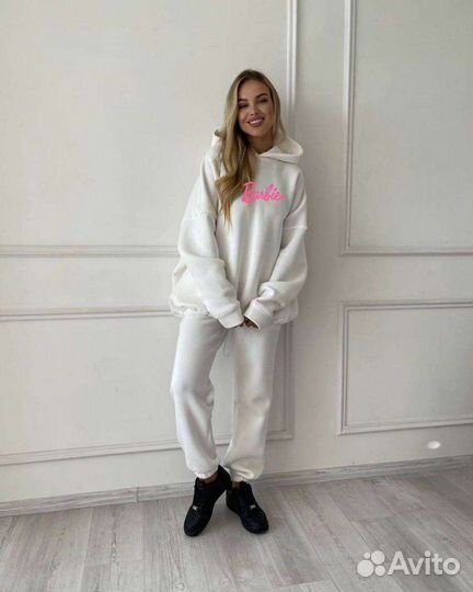 Спортивный костюм женский