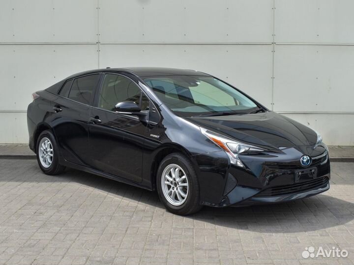 Тойота приус 30 кузов белый. Toyota гибрид. Тойота приус гибрид. Тойота приус гибрид 2020. Тойота приус v 2012 лампочка.