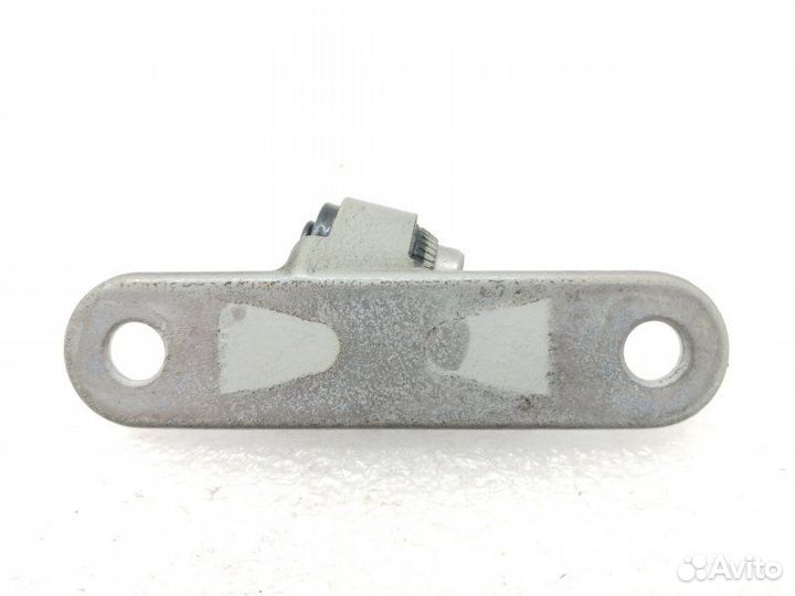 Петля двери передняя правая Bmw 5-Series F10 2011