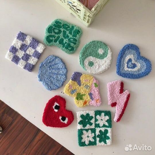 Подставка под кружку / украшение ковровая вышивка