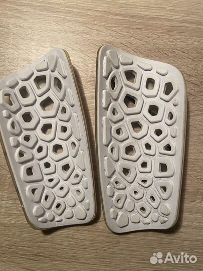 Щитки футбольные nike mercurial