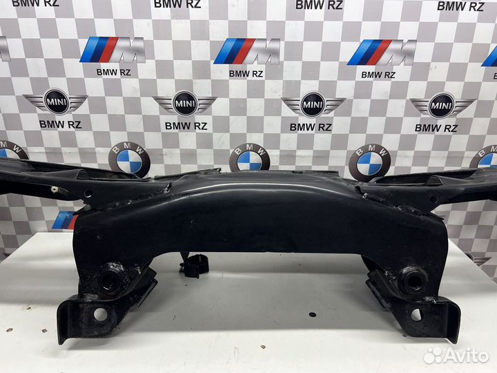 Балка заднего моста BMW 33316864561