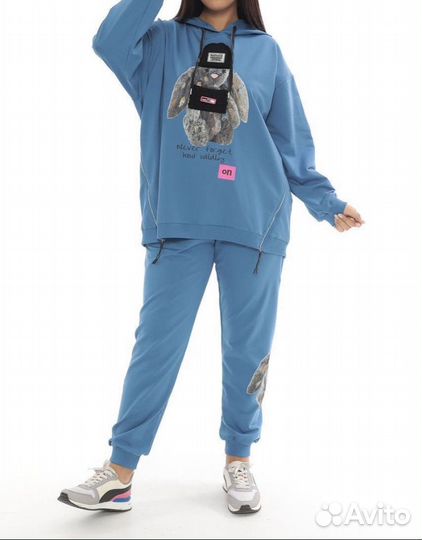 Спортивный костюм женский