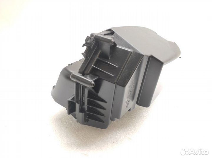 Корпус воздушного фильтра Mercedes-Benz C-Class