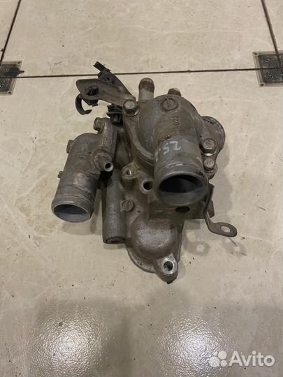 Корпус термостата Mitsubishi Lancer 10