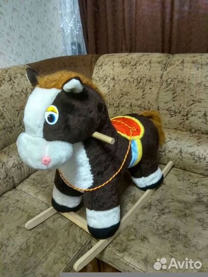 Лошадка-качалка