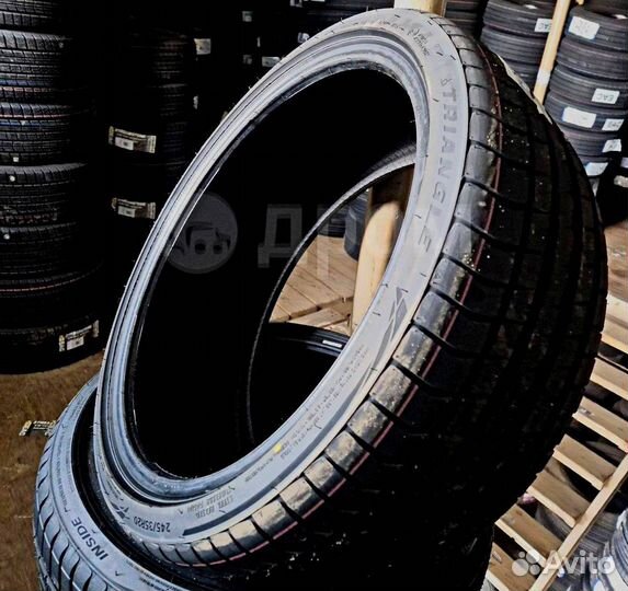 Triangle EffeXSport TH202 245/35 R20 и 275/30 R20 97Y