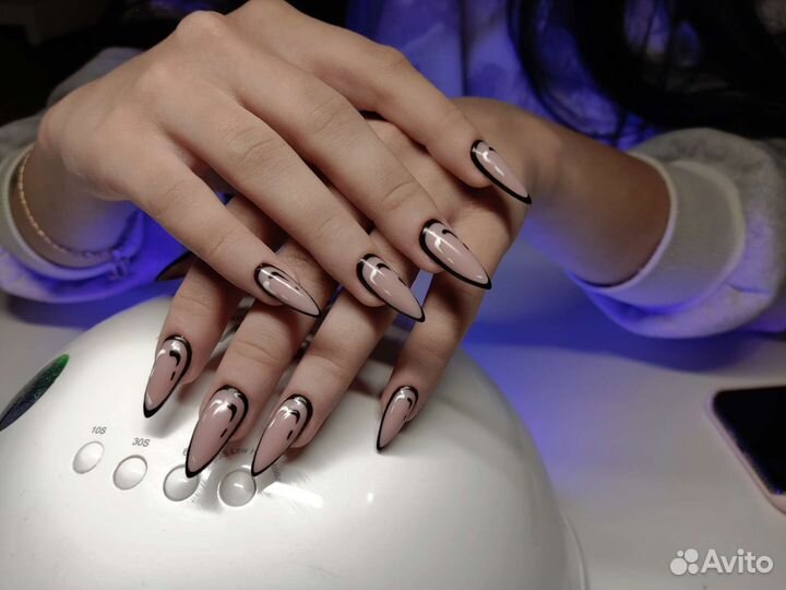 Наращивание ногтей модель
