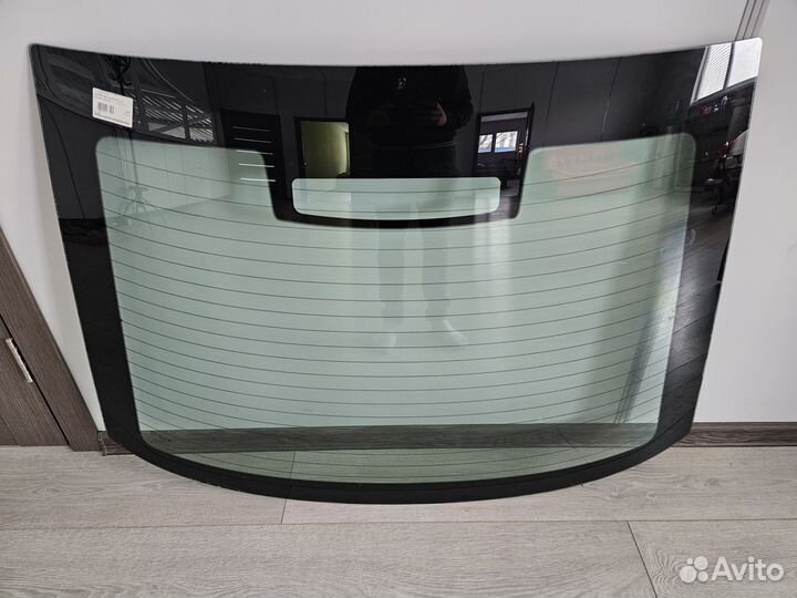 Skoda Octavia A4 Tour Стекло заднее