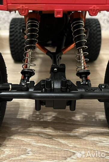 Радиоуправляемая модель 1 10