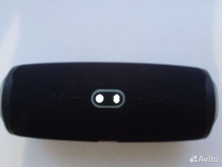 Bluetooth колона JBL charge 4
