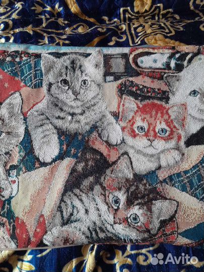 Наволочка гобелен котята