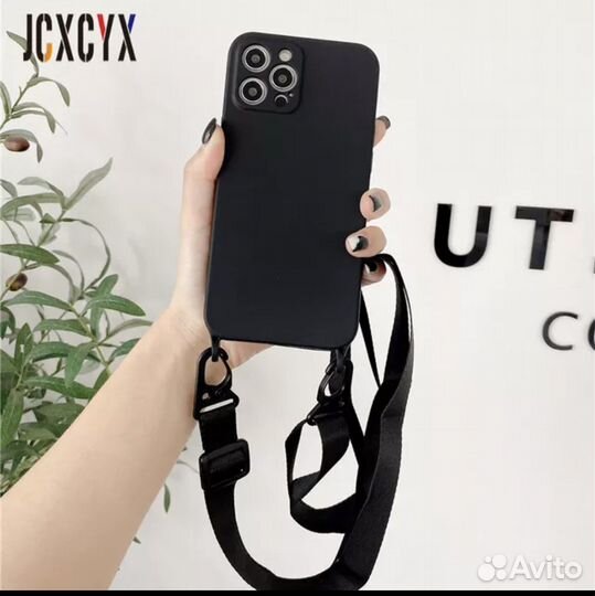 Чехол на iPhone 13