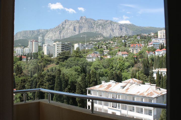 3-к. квартира, 80 м², 10/11 эт.