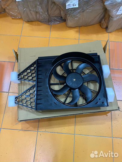 Диффузор радиатора в сборе volkswagen polo sedan