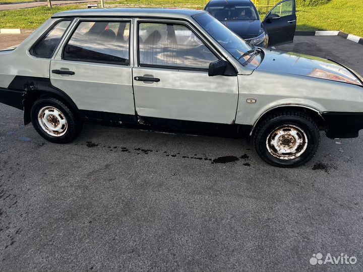 ВАЗ 21099 1.5 МТ, 2000, 242 000 км