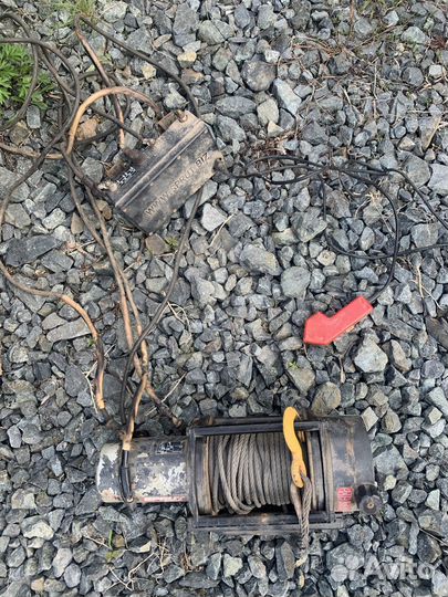 Лебедка спрут 9000