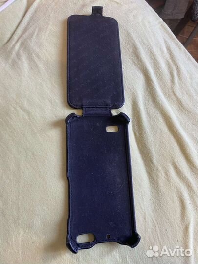 Чехлы на телефон