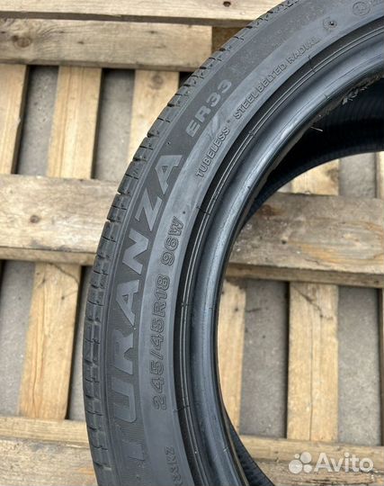 Bridgestone Turanza ER33 245/45 R18