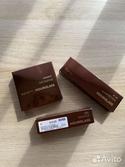 Косметика Hourglass
