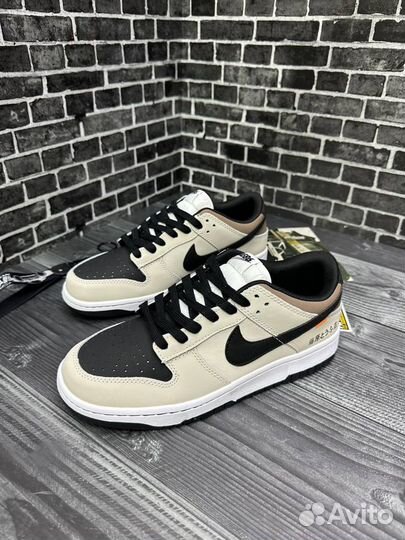 Кроссовки Nike SB Dunk Low Toyota AE86